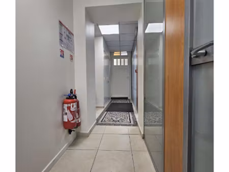 location locaux professionnels 88 m² à douai (59500)  1 217 €