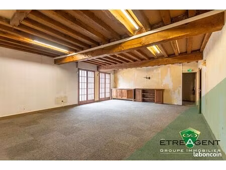 local 162 m² evreux