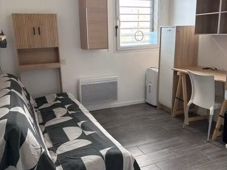 studio meublé rénové - 7 collines