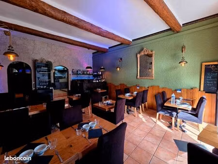 restaurant idéalement situé - emplacement n°1 - fort potentiel