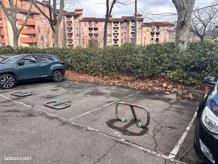 parking/box 12 m² toulouse