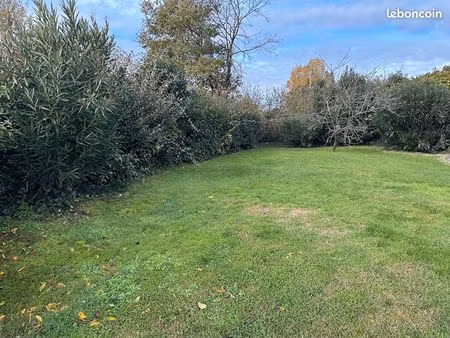 terrain 537 m² castelnau d estretefonds