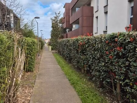 t2 39 2 m² au centre d'aucamville