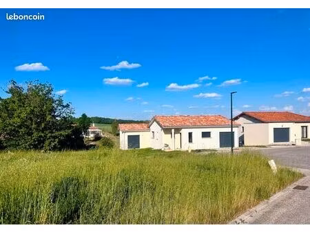 terrain 740 m² gragnague