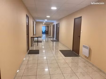 bureaux 36 m² vitre