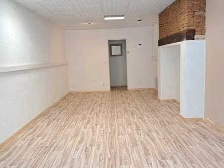 location local commercial nogaro