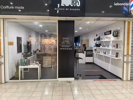 a vendre local commercial auchan pérols 34470