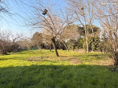 terrain 637 m² lavalette