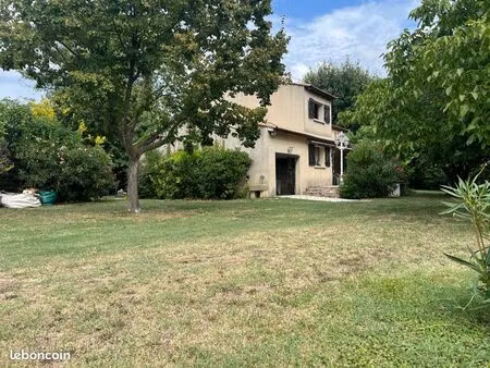 villa à rénover dans cadre exceptionnel et sans vis à vis – terrain 1700m2