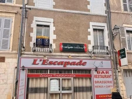 immeuble 220 m² le blanc