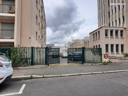 parking à vendre – centre gare – orléans