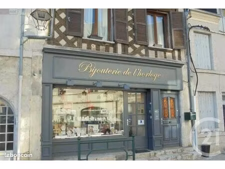 local commercial 34 m²