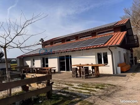 local 300 m² campagne