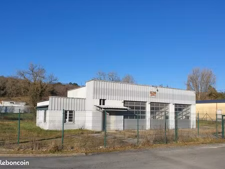 a louer local commercial indépendant le vigan en quercy