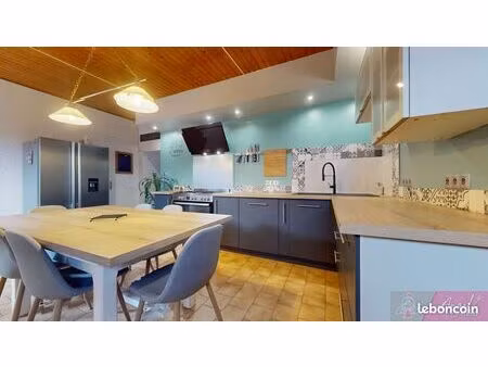 maison 10 pièces 287 m²
