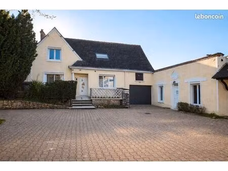 maison 10 pièces 325 m²