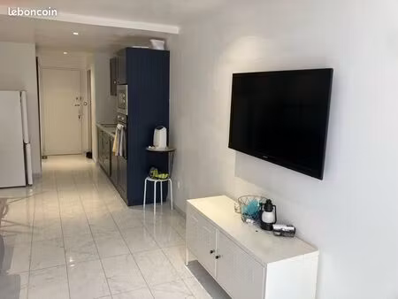 vend studio 26m carré