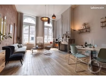 appartement 5 pièces 150 m²