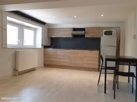 studio 1 pièce 31 m²