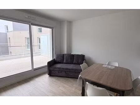 location appartement  m² t-2 à le relecq-kerhuon  750 €