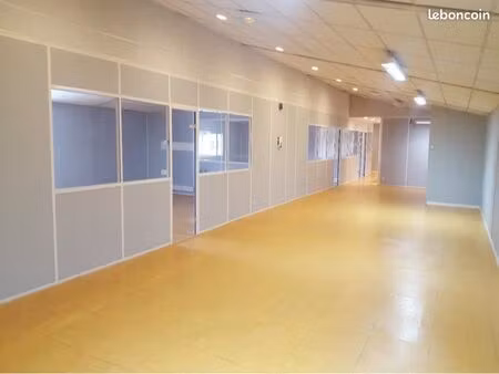 bureau professionnel 25 m² à louer – bourg-achard – charges incluses