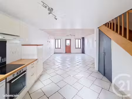 maison de ville 3 pièces 66 m²