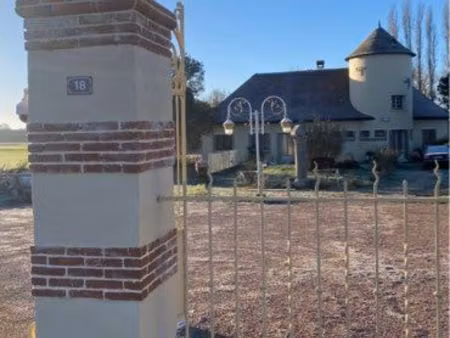 maison de caractère de 300 m2 sur 3 hectares av étang