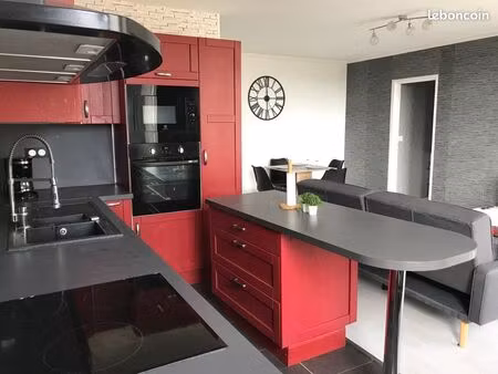 t4 lumineux 79 m² – 3 chambres – dernier étage – balcon – parking sécurisé – orléans sud