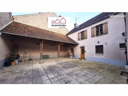 maison 9 pièces 167 m²