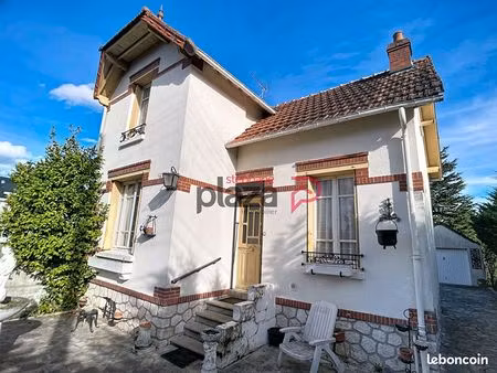 maison 4 pièces 85 m²