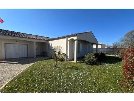 maison chaniers m² t-4 à vendre  307 400 €