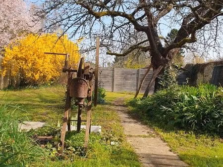 maison de ville - 87 m2 - 5 pcs - 3ch - jardin - 360 m2 + portail