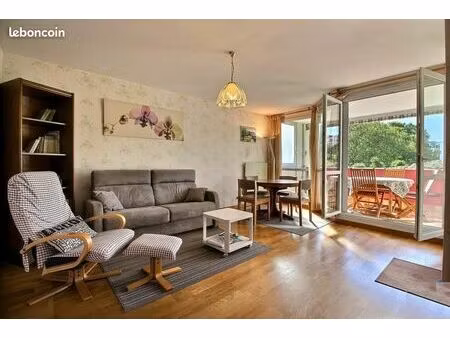 appartement t4 avec une place parking couverte inclus