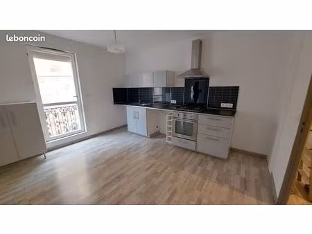 grand f4 avec grande terrasse