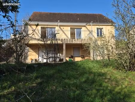 maison 5 pièces 145 m²
