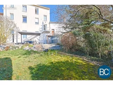 maison 8 pièces 170 m²