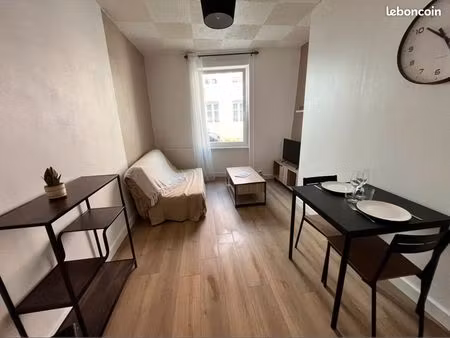 t2 meublé – hyper centre cherbourg