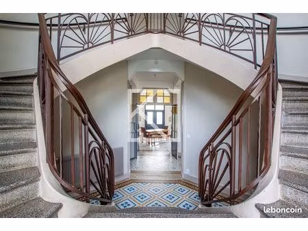 château 9 pièces 280 m²