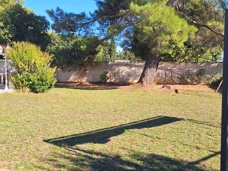 a vendre terrain d angle