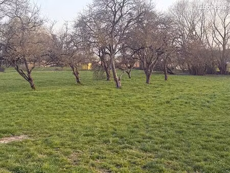 terrain 1054 m² goviller