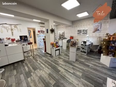 immeuble 197 m² cléry-saint-andré