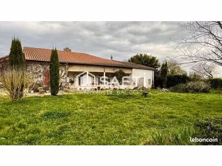 maison 5 pièces 220 m²