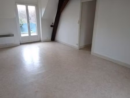 maison - 122m² - centre ville sandillon