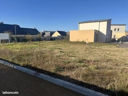 terrain 324 m² saumur