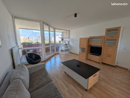 t3/4 meublé prêt à vivre avec parking et balcon - allée de la pelouse à grenoble