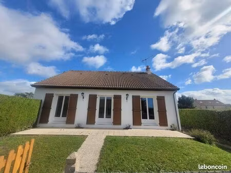 maison située a bellegarde a quelques centaines de mètres du centre ville