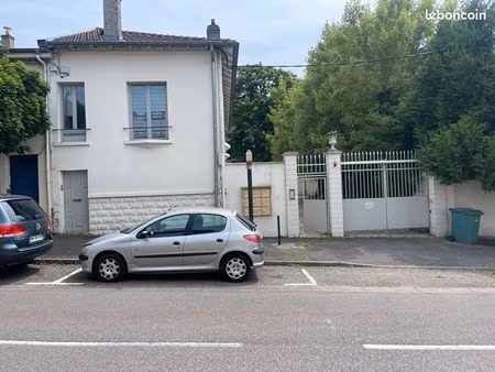 immeuble 100 m² malzeville