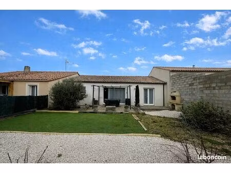 villa 4 pièces 95 m²