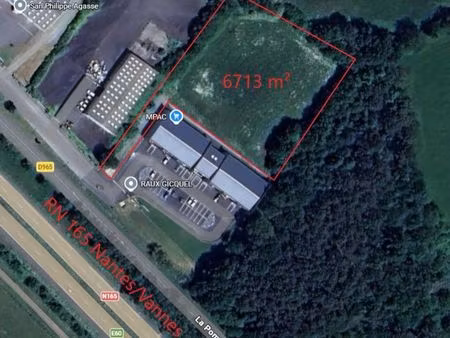 terrain 6713 m2 constructible en zone industrielle - visibilité depuis la 4 voies nantes /