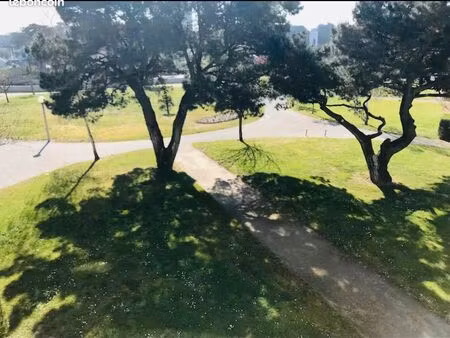 appartement duplex avec balcon – résidence avec piscine – la baule